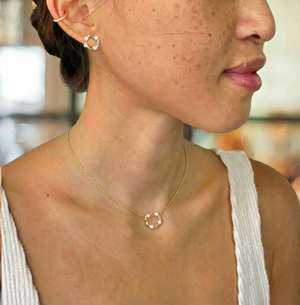 Faux pearl choker necklace