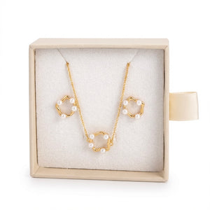 Faux pearl choker necklace