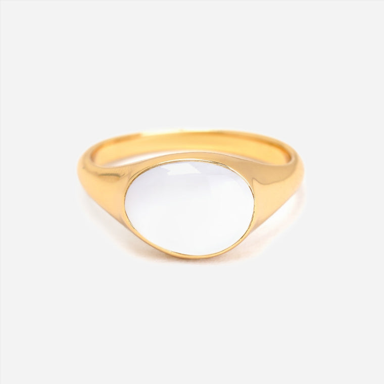 Mother of pearl gemstone ring