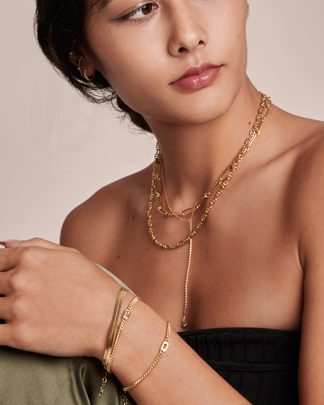 peridot baguette curb chain bracelet in vermeil gold