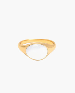 Mother of pearl cabochon gemstone ring