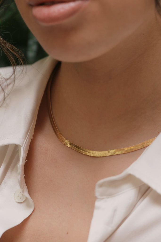 gold herringbone choker