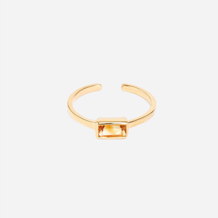 citrine baguette ring in vermeil gold