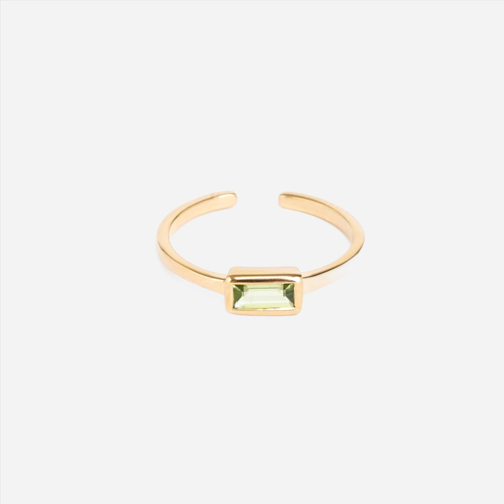 peridot baguette ring in vermeil gold