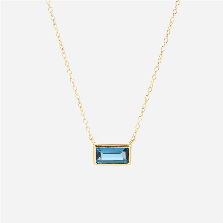 baguette london blue topaz necklace in vermeil gold