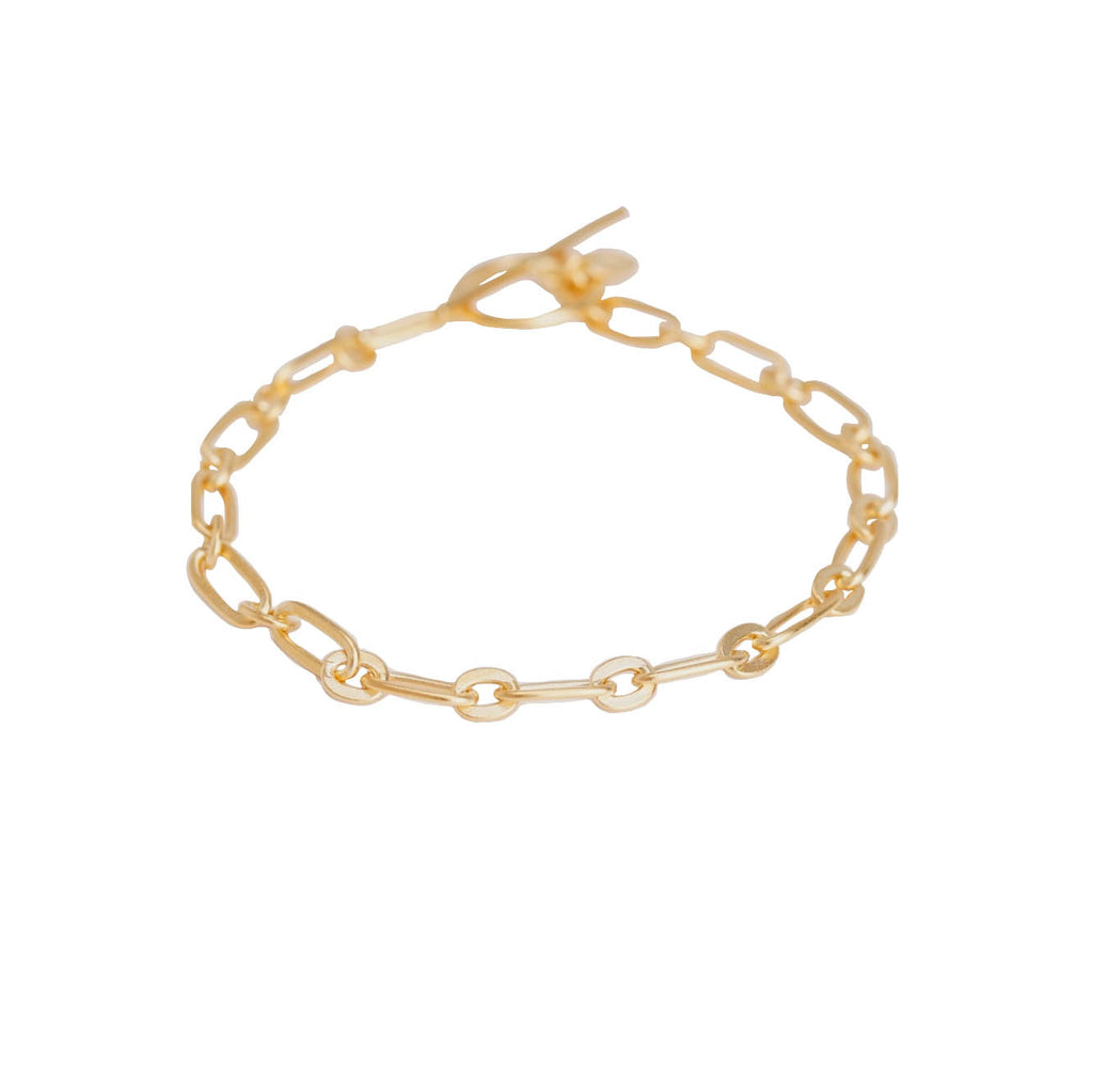 gold oval link chain bracelet