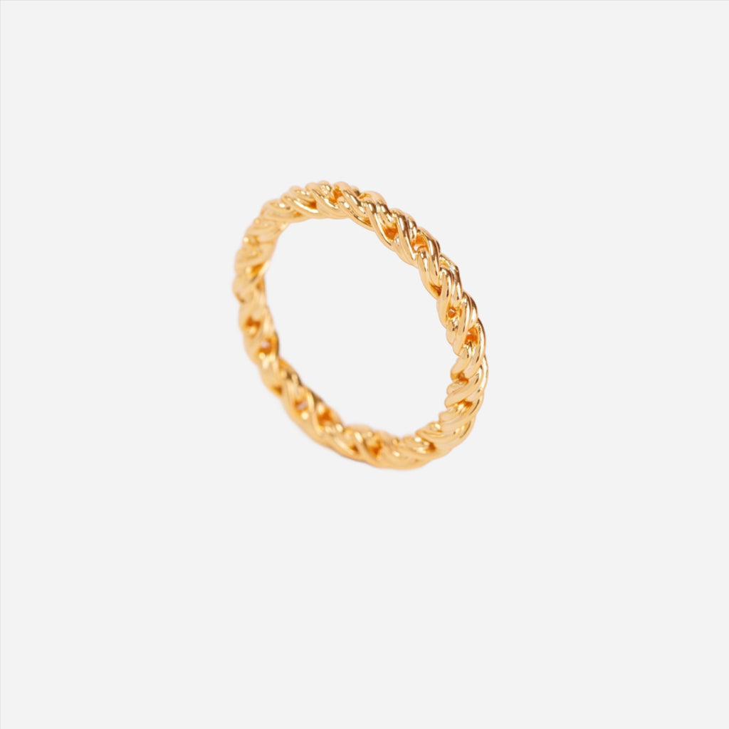 gold twisted eternity ring